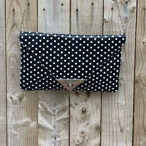Black & White Polk.a.dot purse with Silver chain